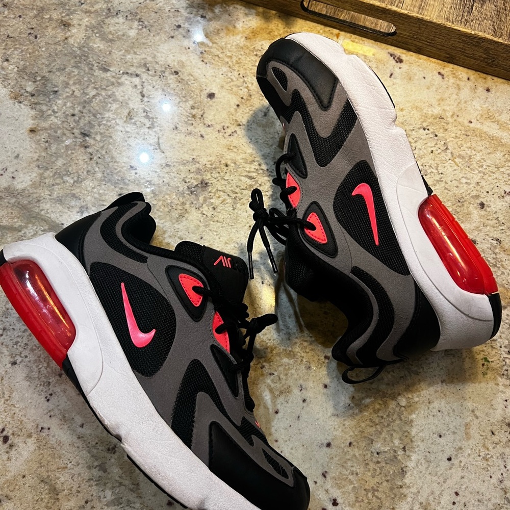 Nike Air Max Kids Shoes - Black and Pink